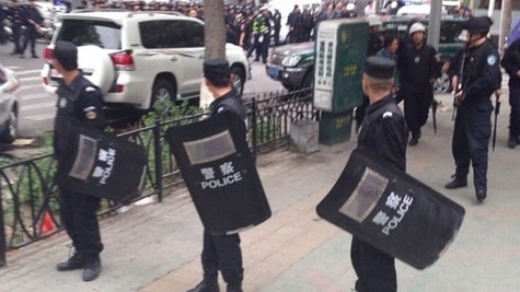 China verurteilt Terrorverdächtige in Xinjiang - ảnh 1